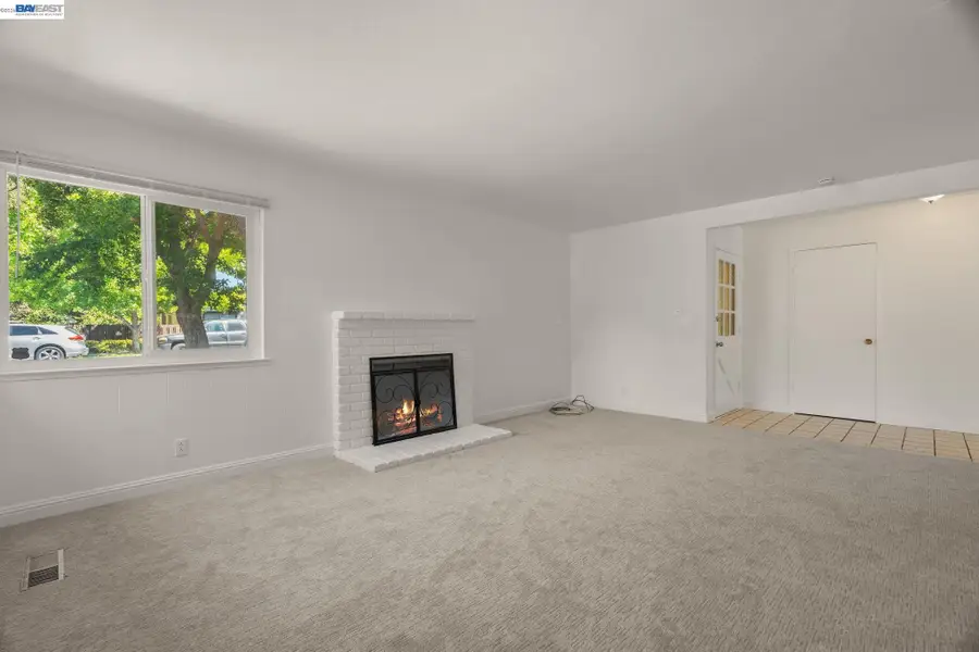 921 Rock Ave, Fremont, CA 94536 - #2
