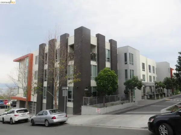 10 Kennedy Pl #203, San Francisco, CA 94124