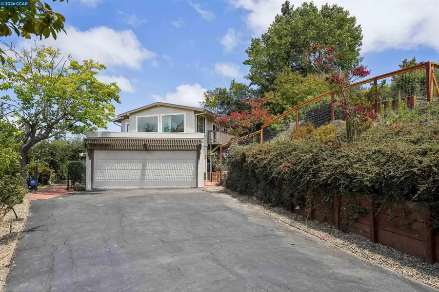 210 Courtney Ln, Orinda, CA 94563 - #2