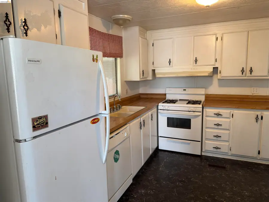 18438 Carter St, Tuolumne, CA 95379 - #2
