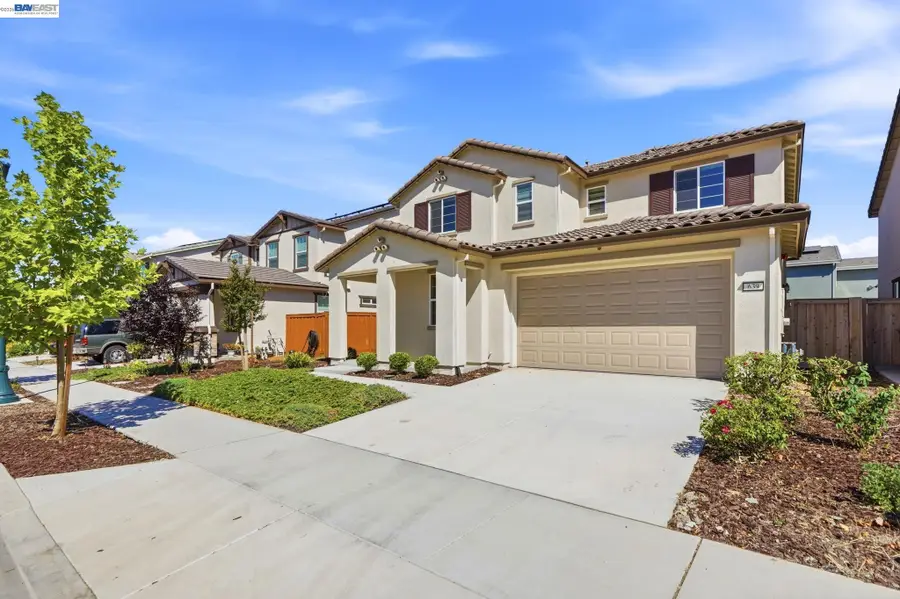 639 Rosedale Way, Lathrop, CA 95330 - #3