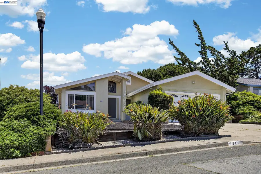 247 Sparrow Dr, Hercules, CA 94547 - #2