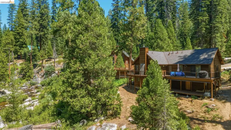 31500 Old Strawberry Rd, Pinecrest, CA 95364 - #2
