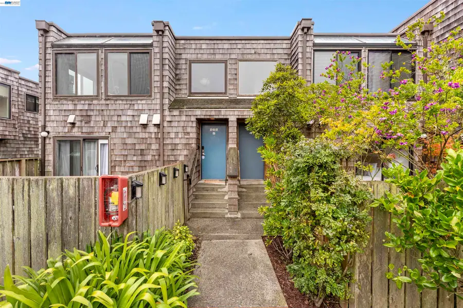 262 Beachview Ave #4, Pacifica, CA 94044 - #2