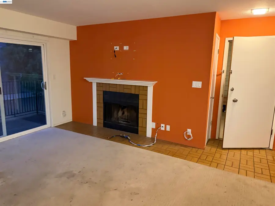 1089 Wesley Ct #8, Walnut Creek, CA 94597 - #3