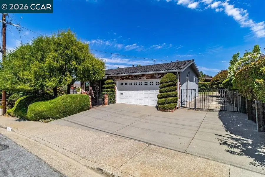 75 Welle Rd, Crockett, CA 94525 - #2
