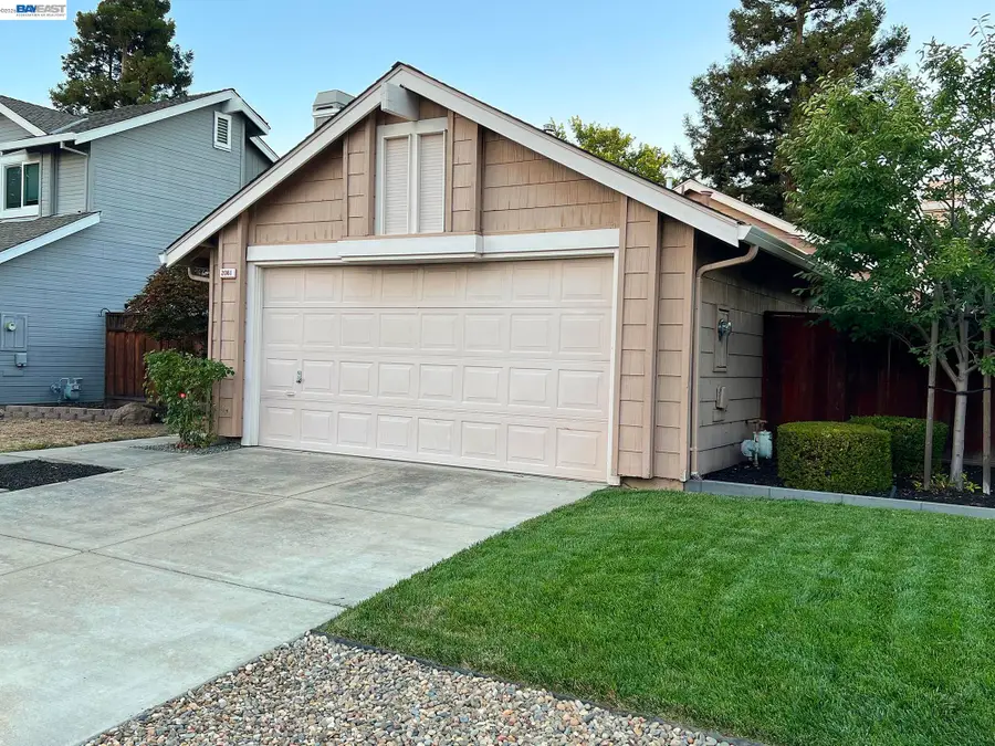2061 Eilene Dr, Pleasanton, CA 94588 - #2
