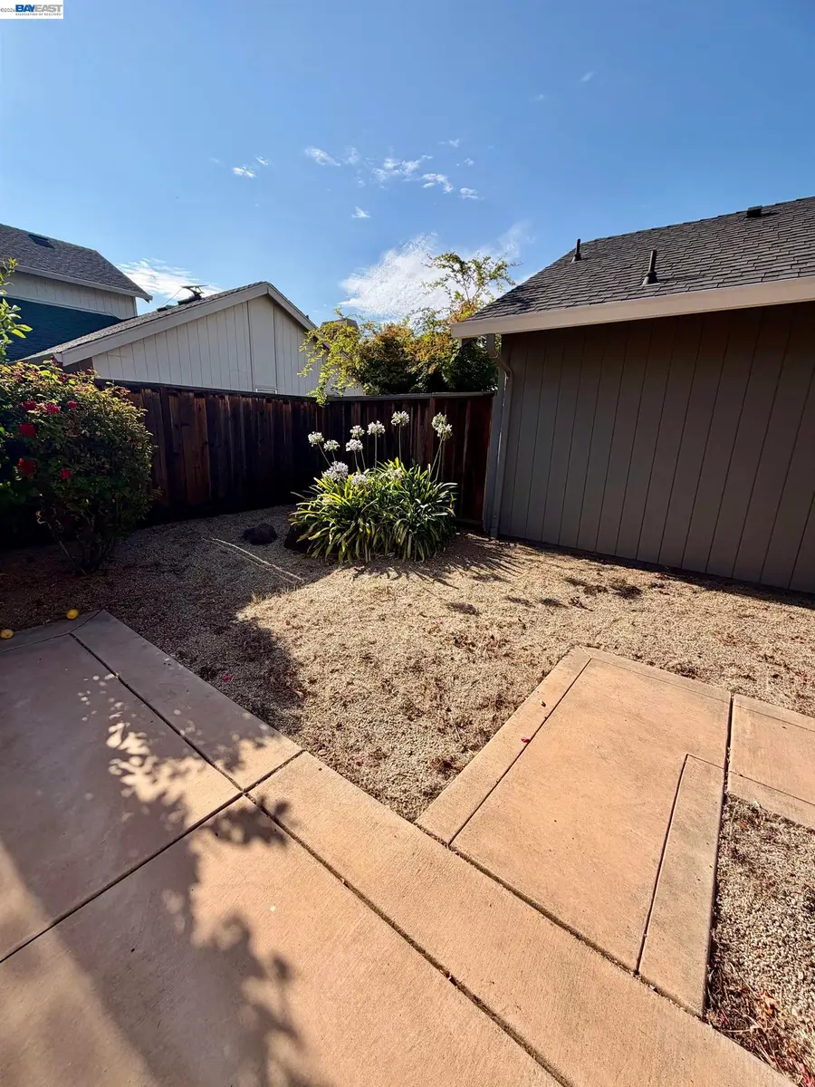 2061 Eilene Dr, Pleasanton, CA 94588 - #3