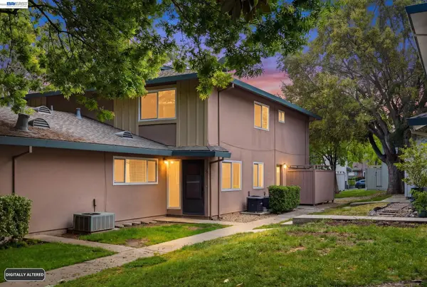 8185 Arroyo Dr #3, Pleasanton, CA 94588