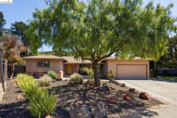 12 Teakwood Ct, San Rafael, CA 94901