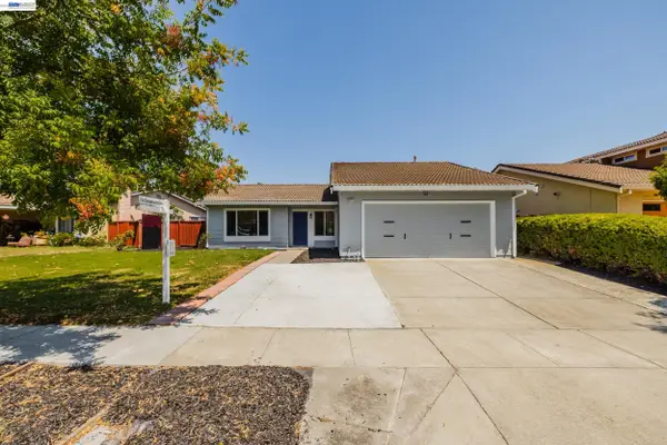 33457 Caliban Dr, Fremont, CA 94555