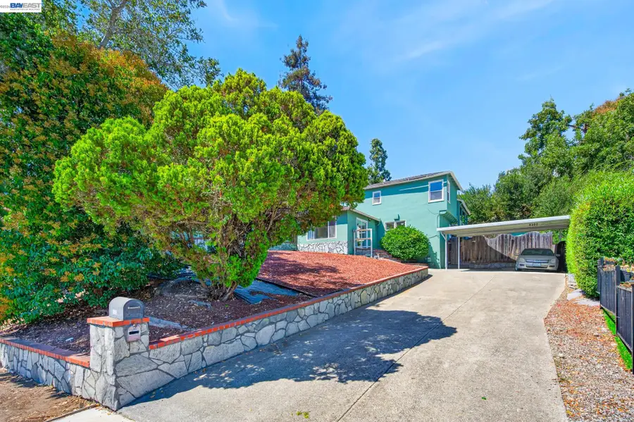 8382 Golf Links Rd, Oakland, CA 94605 - #2