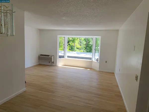 1224 Skycrest Dr #3, Walnut Creek, CA 94595
