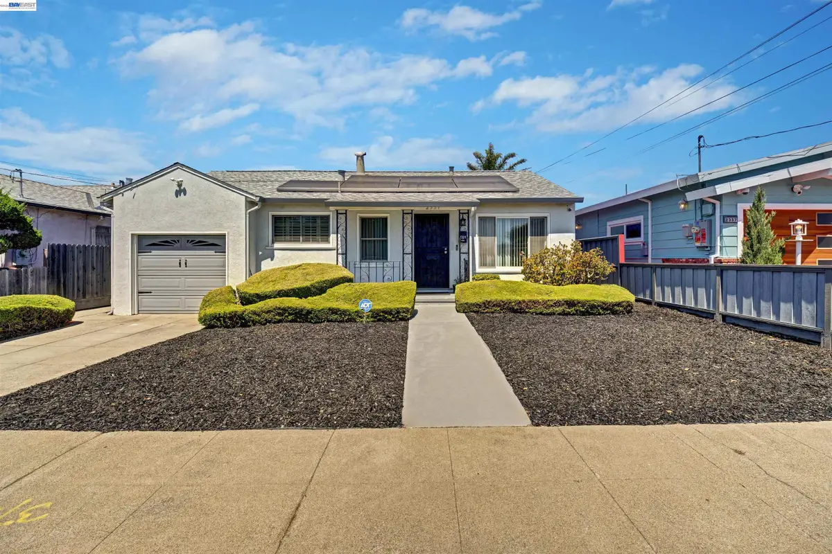 2331 Humphrey Ave, Richmond, CA 94804 - #1