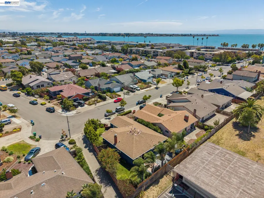 433 Kitty Hawk Rd, Alameda, CA 94501 - #3
