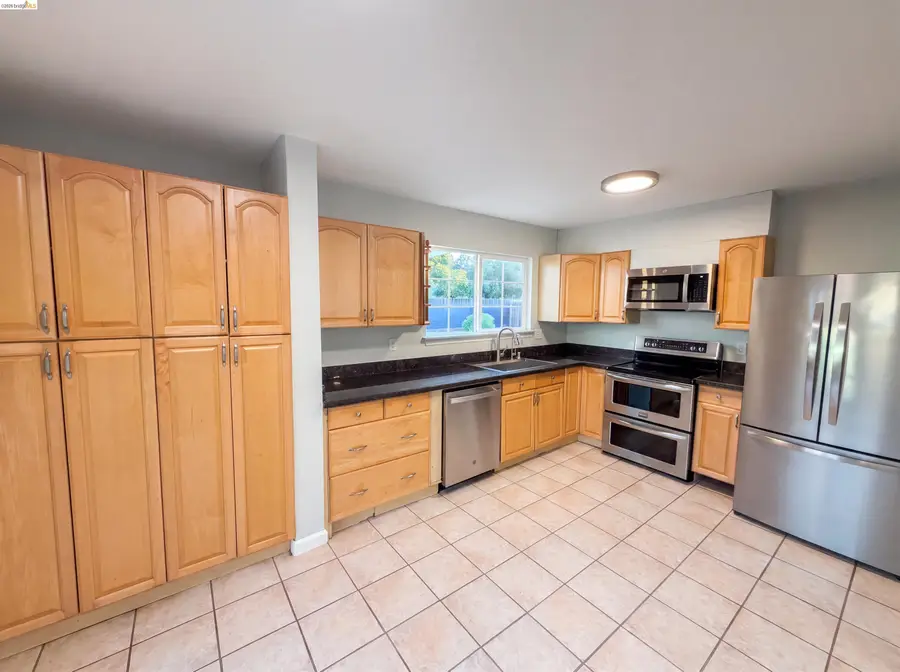 112 Aster Ct, Hercules, CA 94547 - #2