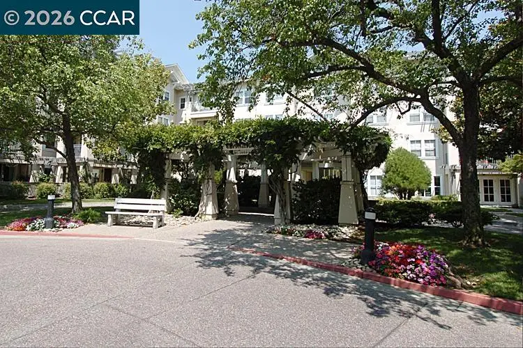 1860 Tice Creek Dr #1217, Walnut Creek, CA 94595 - #1