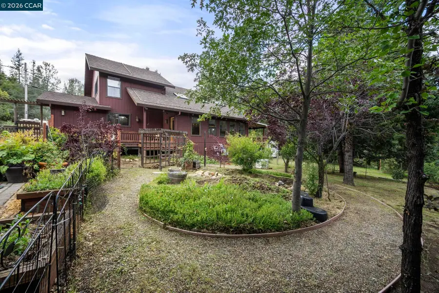 5184 Darby Russell Rd, Murphys, CA 95247 - #2