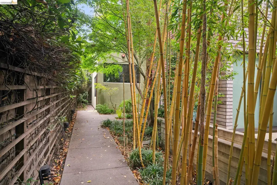 2211 5th St #B, Berkeley, CA 94710 - #3
