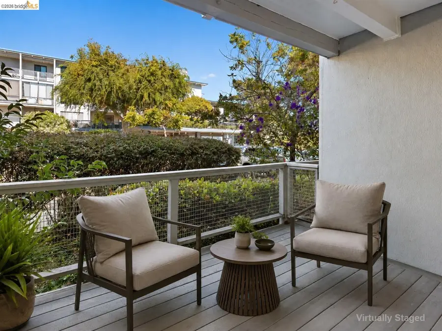 3 Commodore Dr #B153, Emeryville, CA 94608 - #2