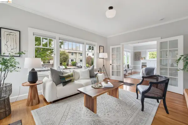 6426 Benvenue Ave #1, Oakland, CA 94618