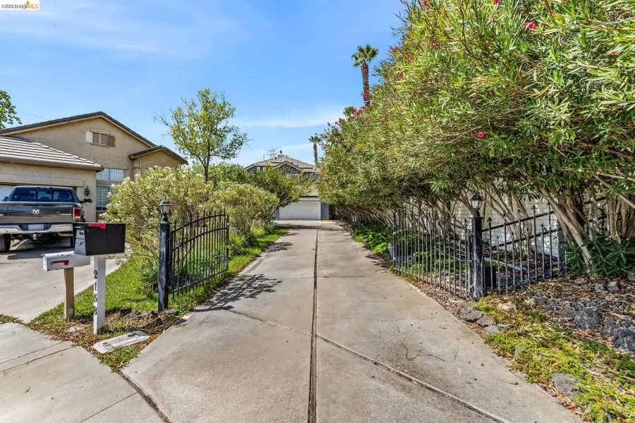 2158 Newport Ct, Discovery Bay, CA 94505 - #2