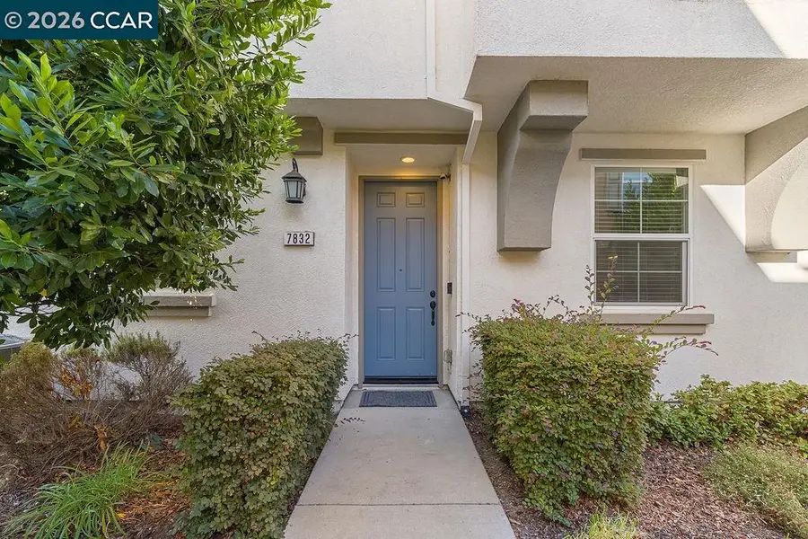 7832 Acorri Walk, Sacramento, CA 95823 - #3