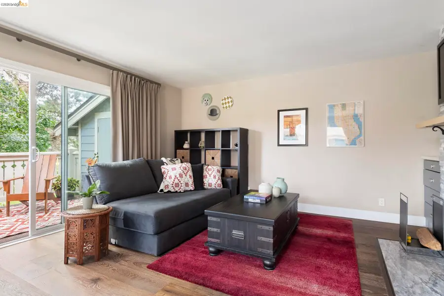 122 Lakeshore Ct, Richmond, CA 94804 - #3