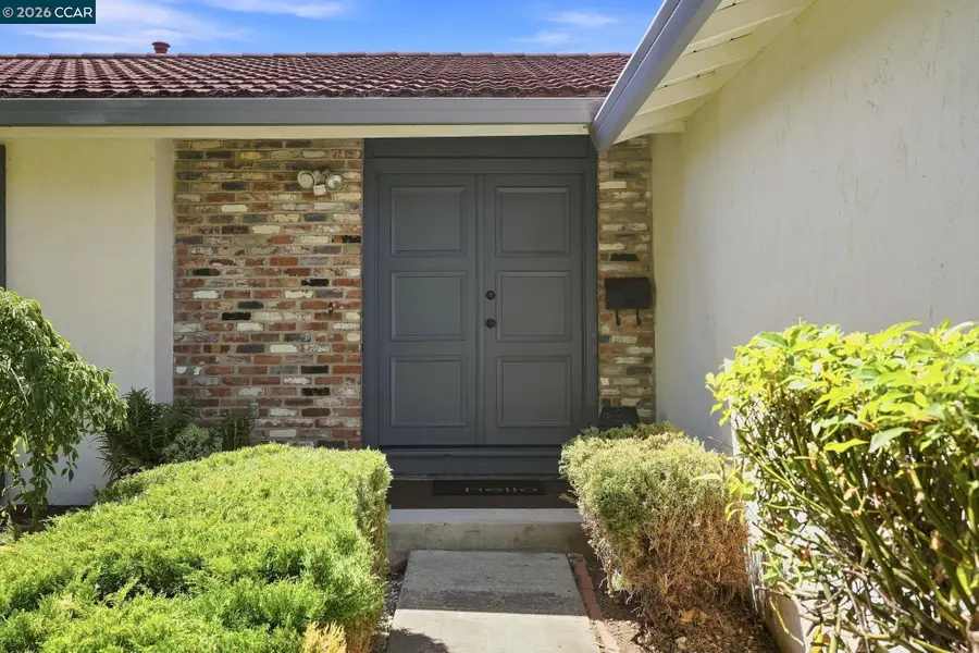 4620 Regina Ln, Concord, CA 94521 - #3