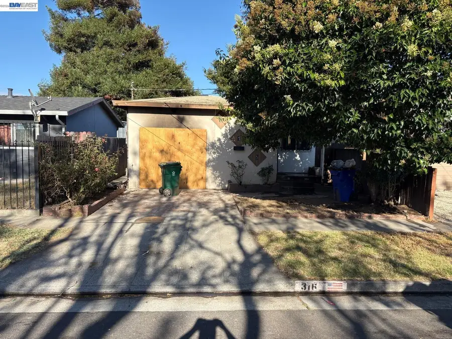 316 S 28th St, Richmond, CA 94804 - #2