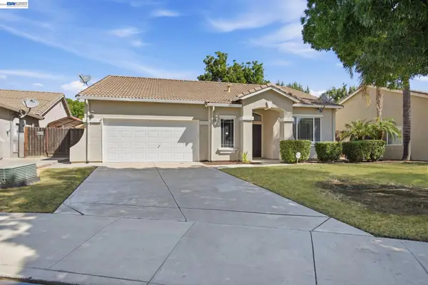 947 Forecast Ln, Tracy, CA 95377