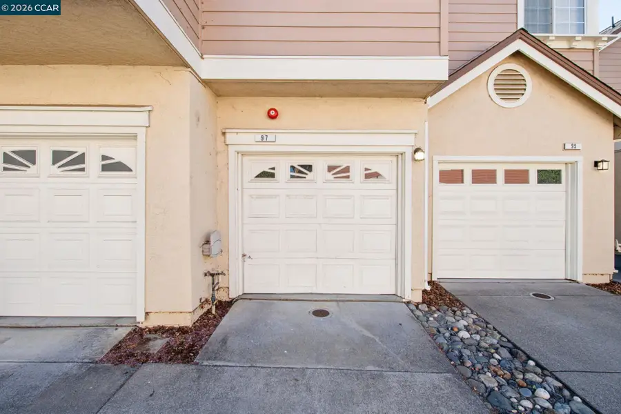 97 Manchester Dr, Fairfield, CA 94533 - #2