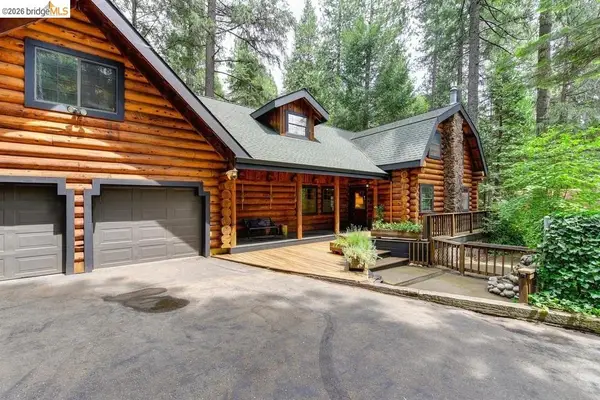 4589 Jenkinson Cir, Pollock Pines, CA 95726