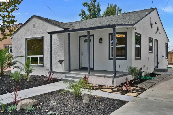 207 Bergedo Dr., Oakland, CA 94603