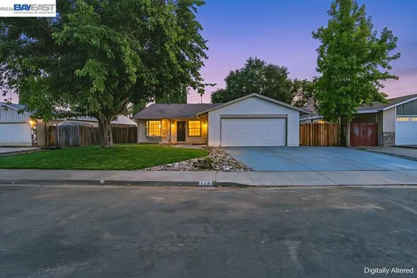 178 Richard Pl, Vacaville, CA 95687