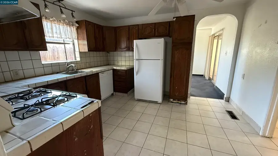 176 Sequoia Dr, Pittsburg, CA 94565 - #2