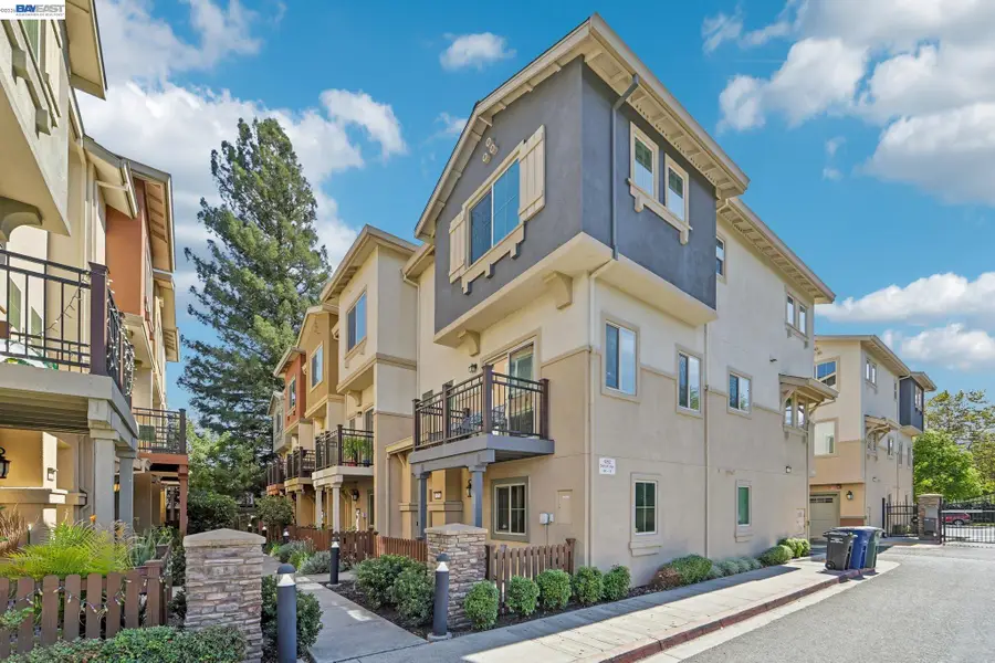 1252 Detroit Ave #5, Concord, CA 94520 - #2