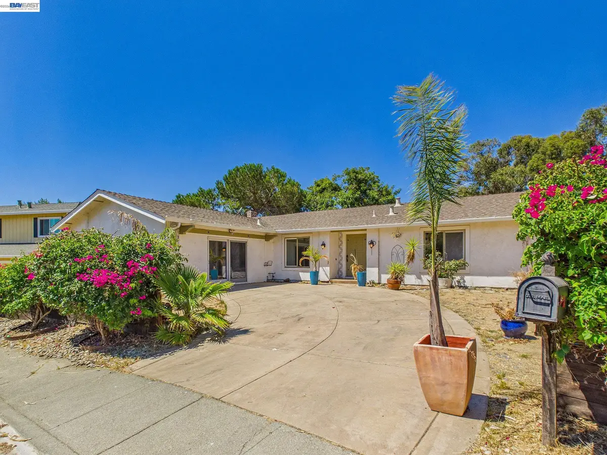 327 Steven Cir, Benicia, CA 94510 - #1