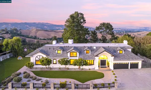 83 Donald Dr, Orinda, CA 94563