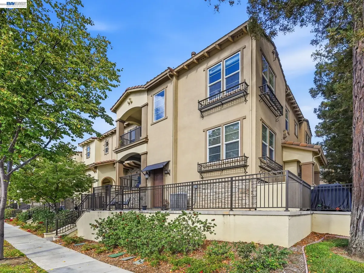 4822 Portola Redwood Ln, San Jose, CA 95124 - #1