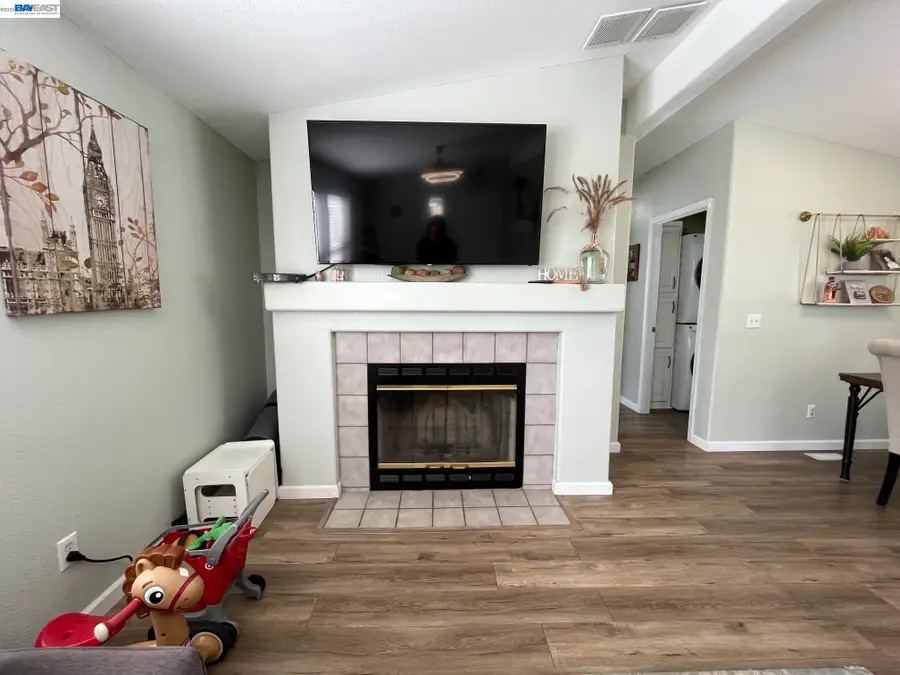 817 Sundial Circle #70, Livermore, CA 94550 - #3