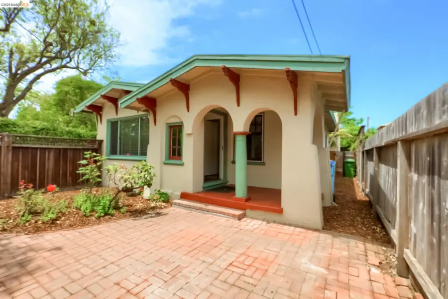 1265 Hopkins St, Berkeley, CA 94702 - #2