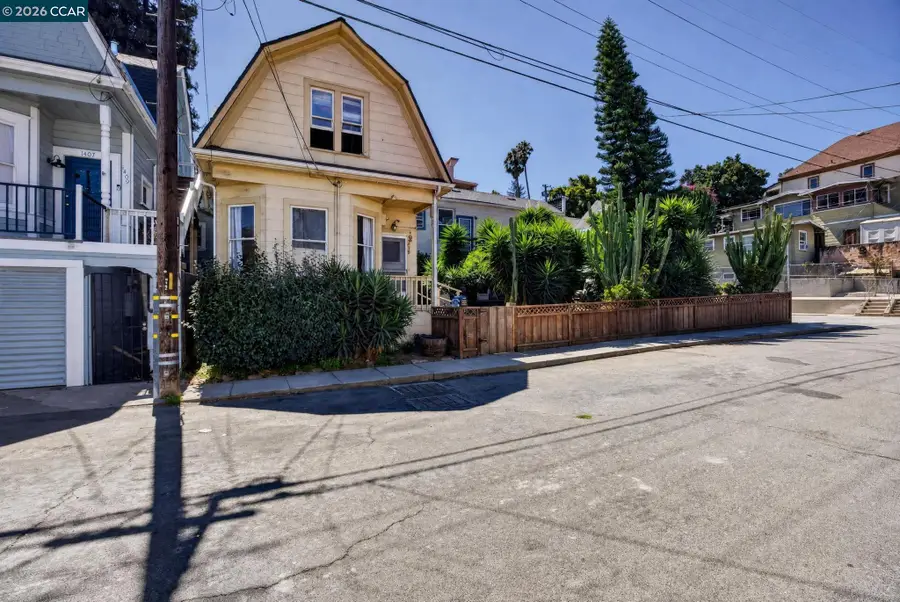 1419 Ceres St, Crockett, CA 94525 - #3
