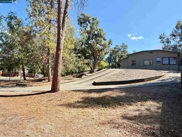 1591 Green Valley Rd, Danville, CA 94526