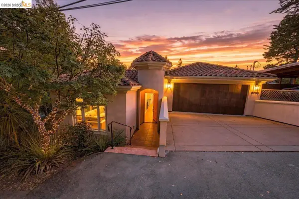 6733 Longwalk Dr, Oakland, CA 94611