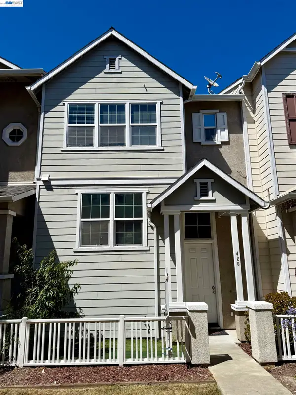 420 Summer Ln, Richmond, CA 94806