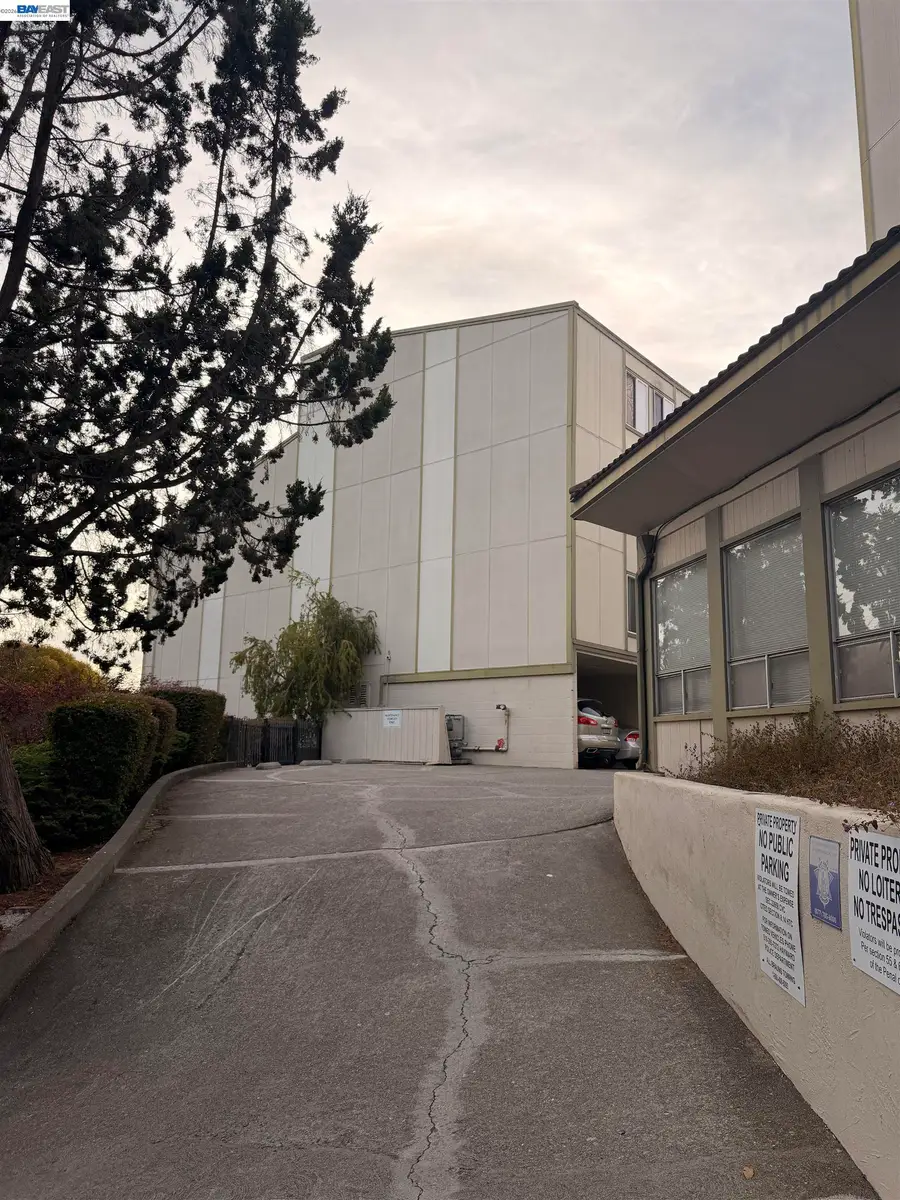 1510 E St #22, Hayward, CA 94541 - #2