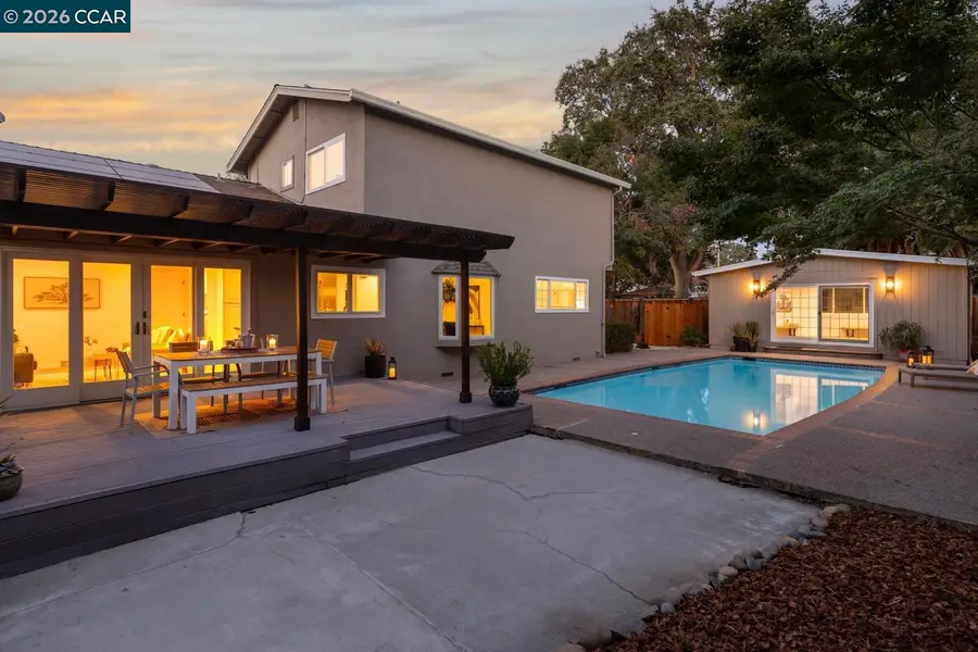 933 Brink Ct, Concord, CA 94518 - #2