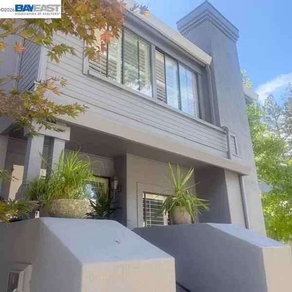 1655 Geary Rd #21, Walnut Creek, CA 94597