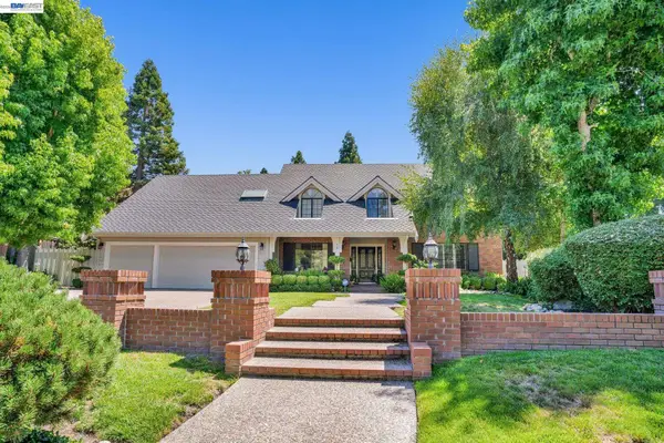 28 Harrington Rd, Moraga, CA 94556